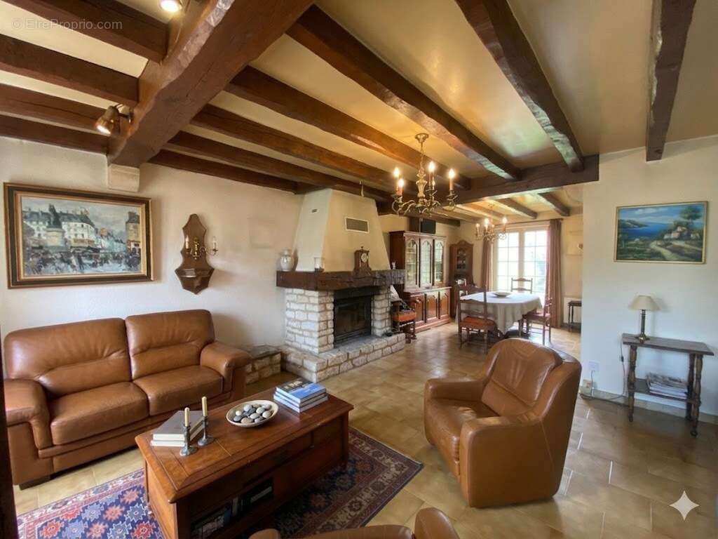 Maison à BENNECOURT