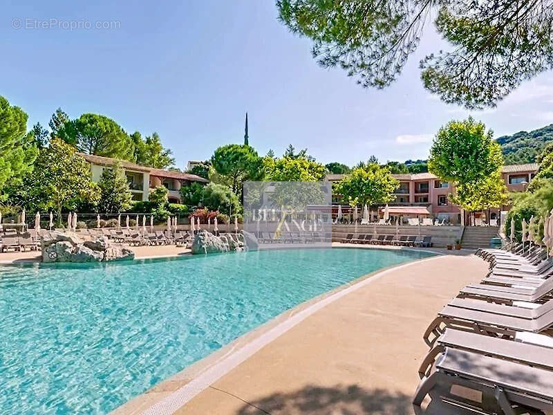 Maison à GROSPIERRES