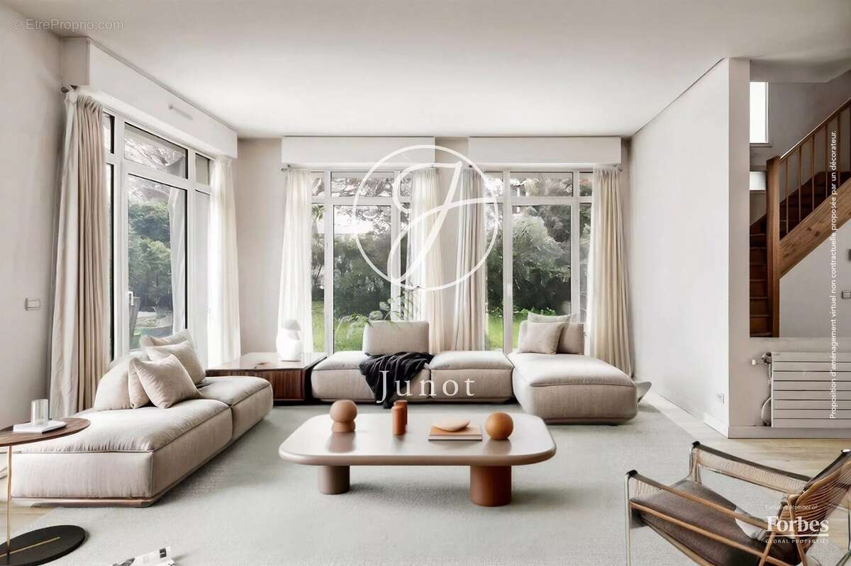 Maison à PARIS-14E