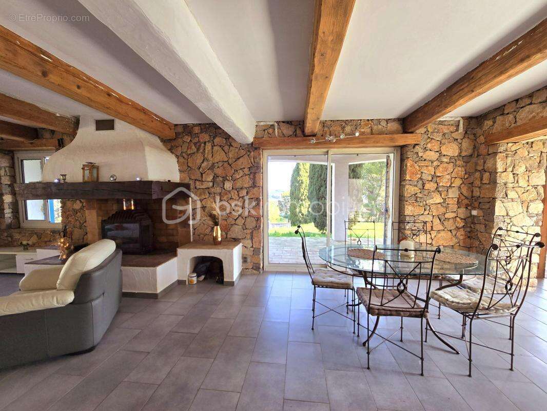 Maison à VILLEVEYRAC