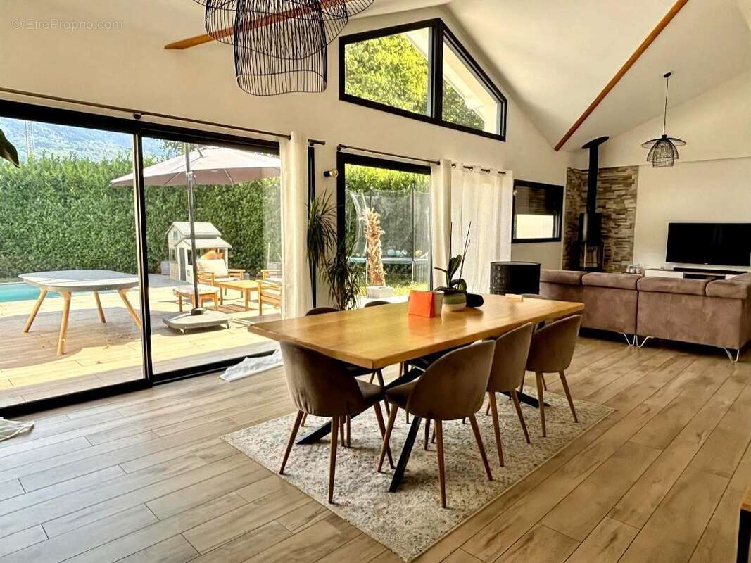 Maison 140 m² à Vaulnaveys-Le-Haut  - photo 6