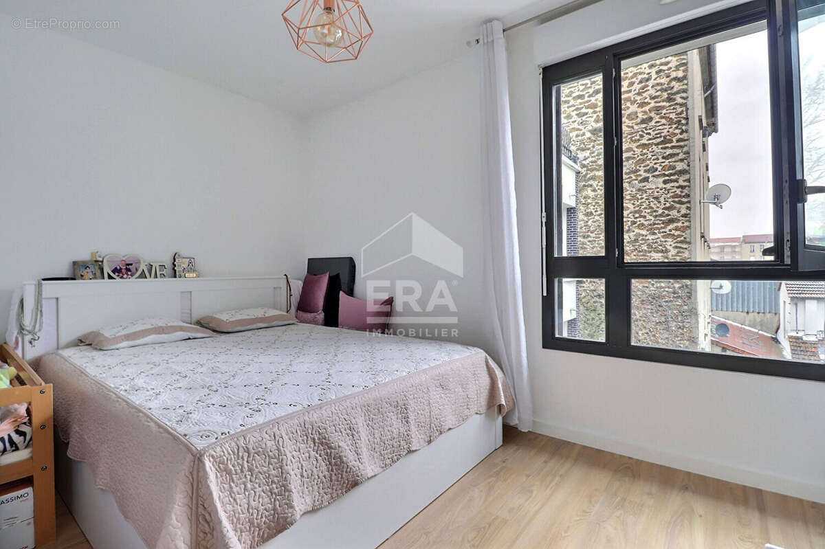 Appartement à AUBERVILLIERS