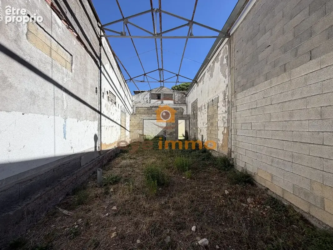 PÉZENAS  Projet de loft de 111 m² avec cour et permis accordé - photo 6
