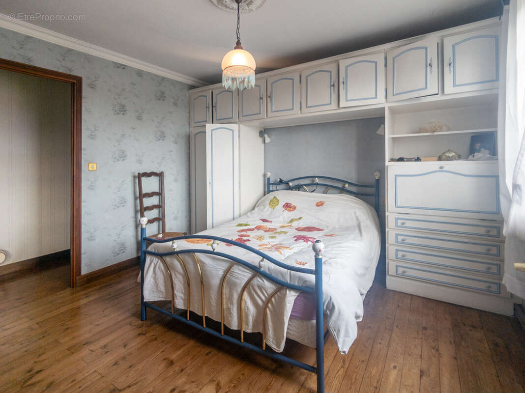 Maison à SAINT-SAVINIEN