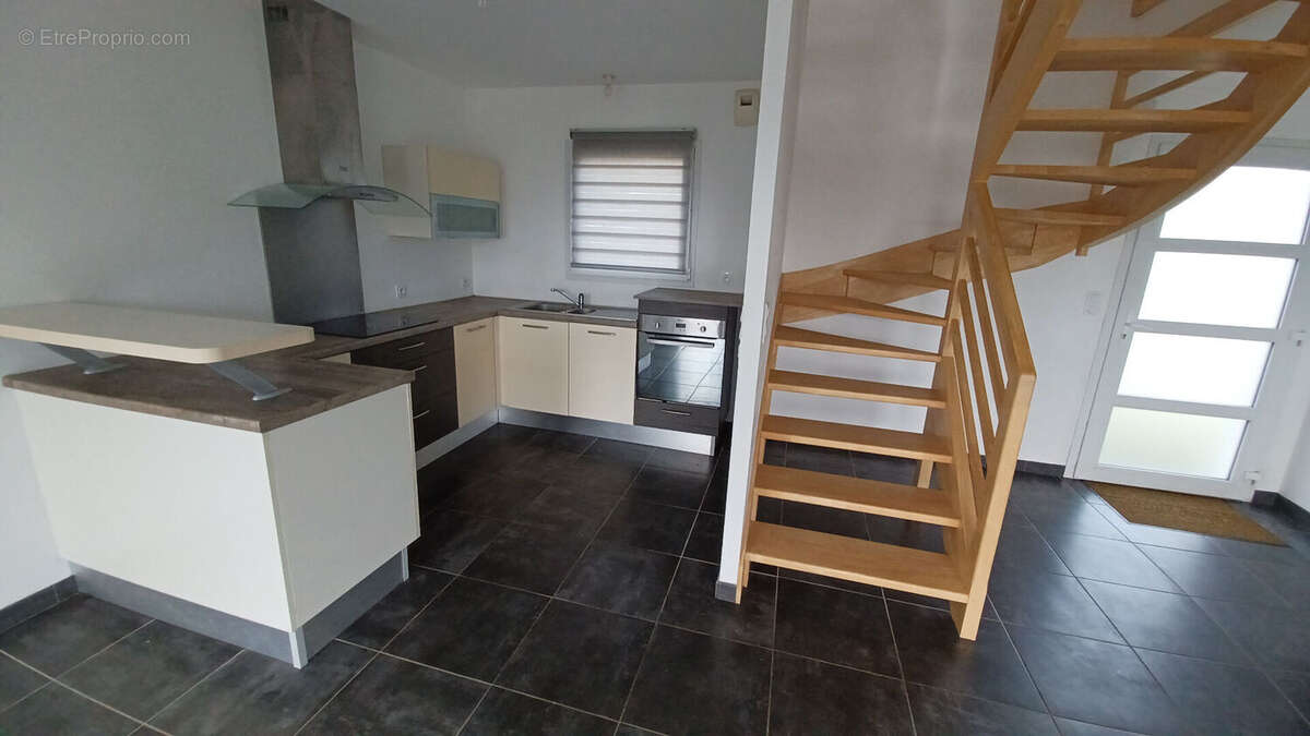 Maison à LE RELECQ-KERHUON