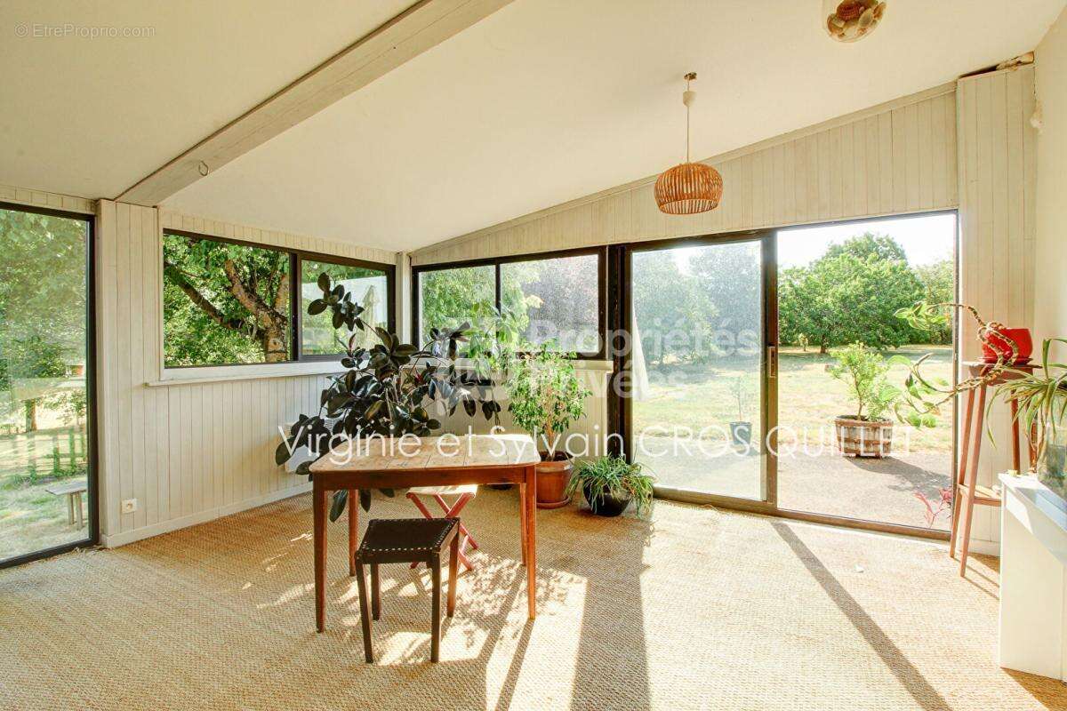 Maison de caractère secteur Lavaur 255 m2 + annexes sur grande parcelle - photo 8