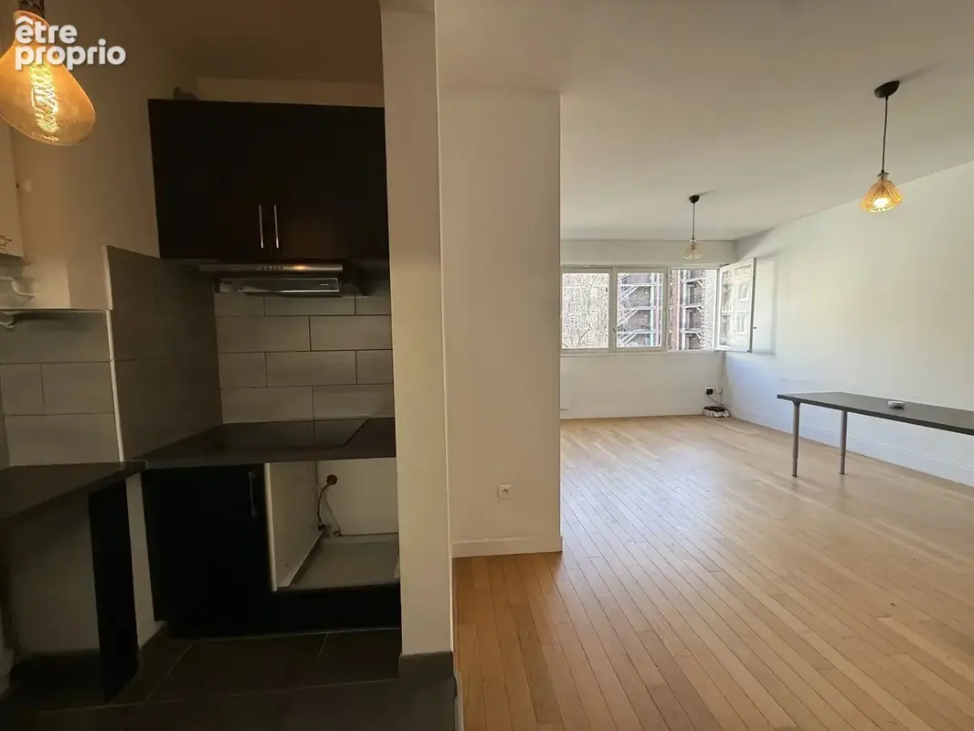 Paris 16e – Mirabeau · 2 pièces de 50 m² au calme absolu, sur cour - photo 6