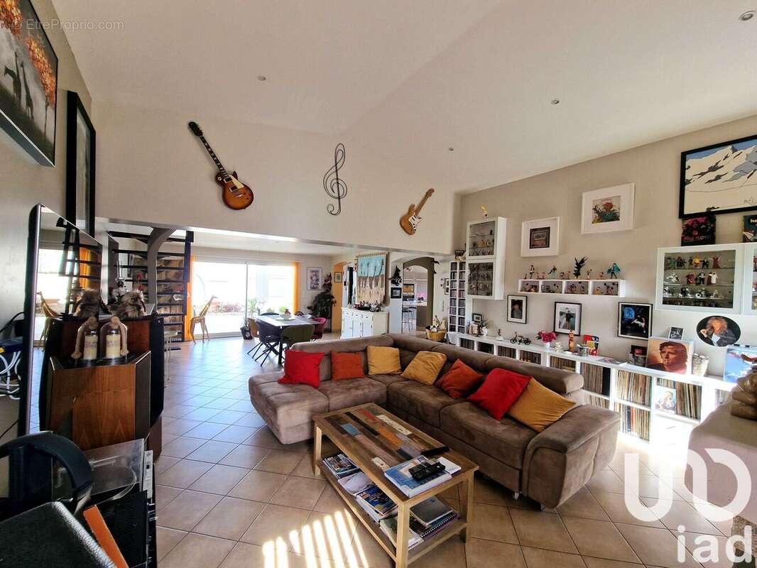 Photo 9 - Maison à LANDEVIEILLE