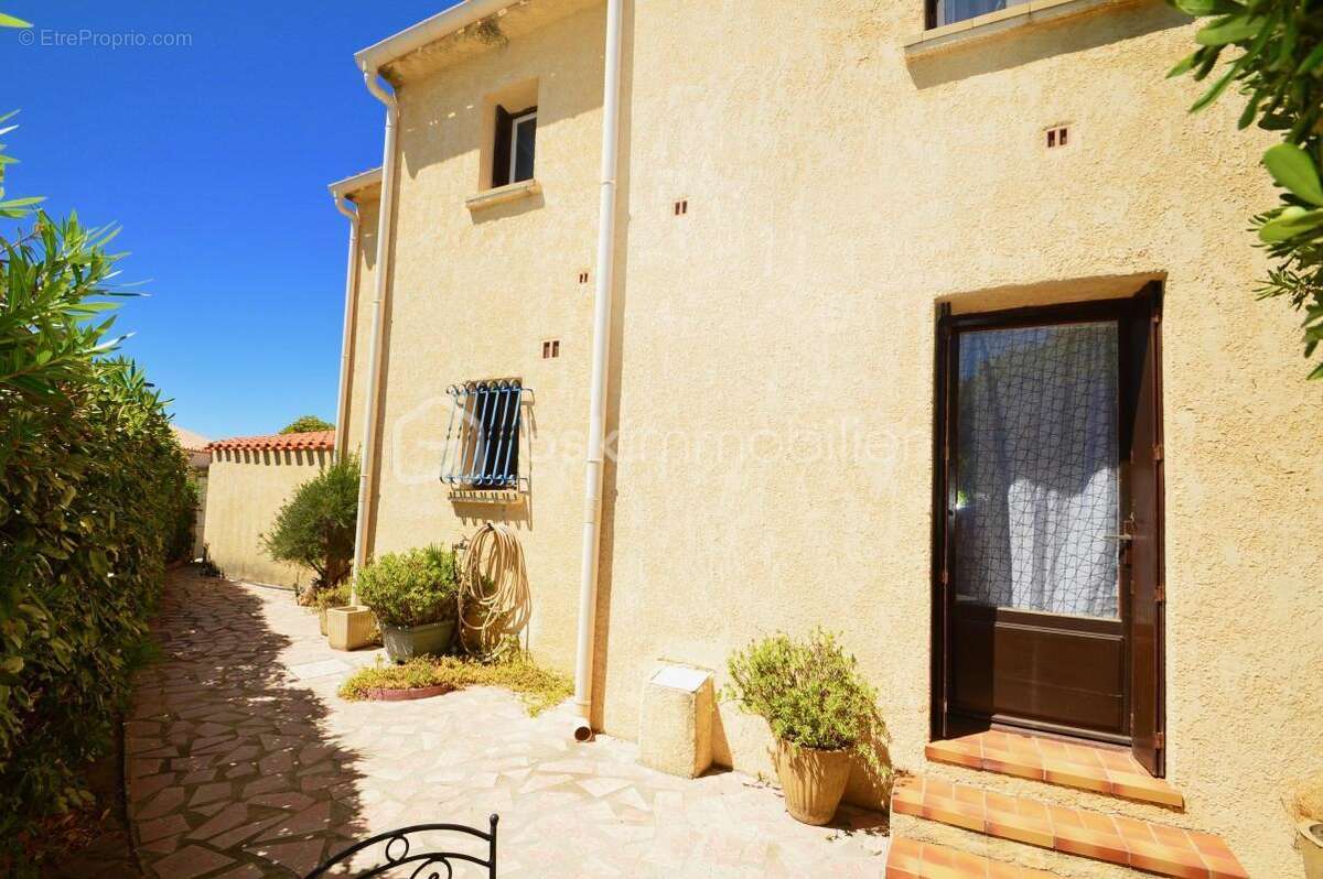 Opportunité rare : maison de 4 appartements indépendants proche de la mer - photo 9
