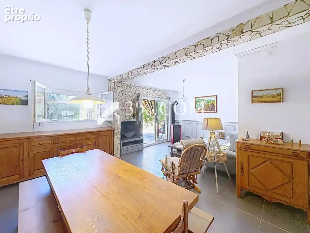 Charmante Maison de 178 m2 dans propriété avec terrain, Port - photo 5