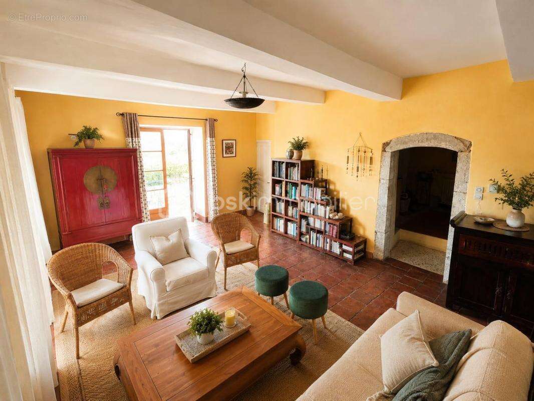La Maison du Cadran  Demeure cévenole du XVIIIᵉ siècle - 274 m² - 3 suites - Jardins - chambres d'hôtes - photo 7