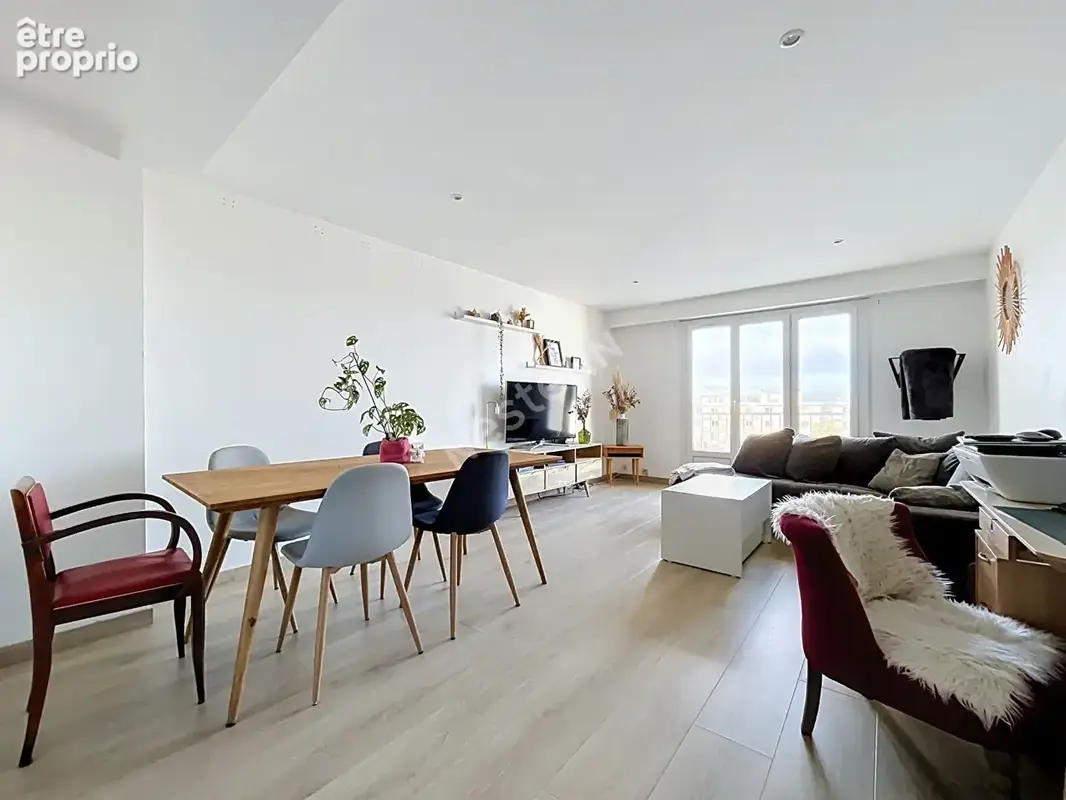 Nantes Hauts-Pavés / Appartement 86 m2 / 2 chambres / balcon / cave / ascenseur - photo 1