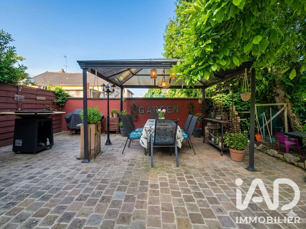 Photo 2 - Maison à ARPAJON