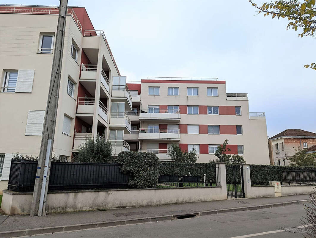 Appartement à PERSAN