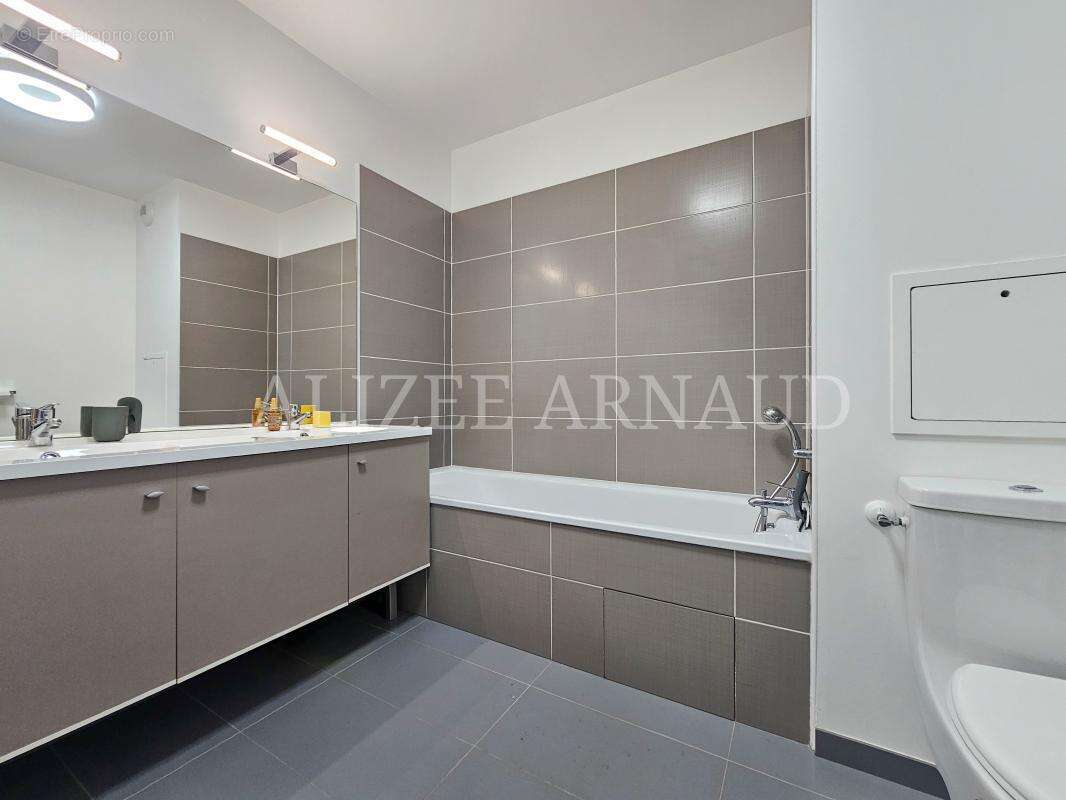 Appartement à ASNIERES-SUR-SEINE