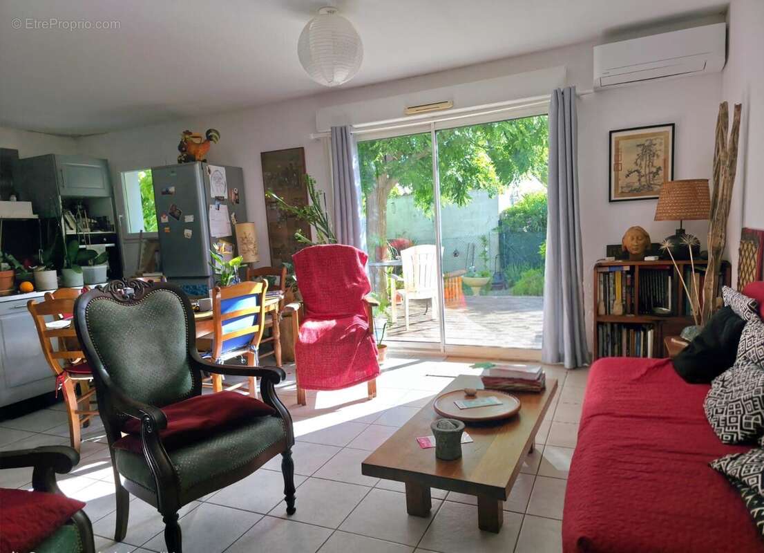 Appartement à CLARENSAC
