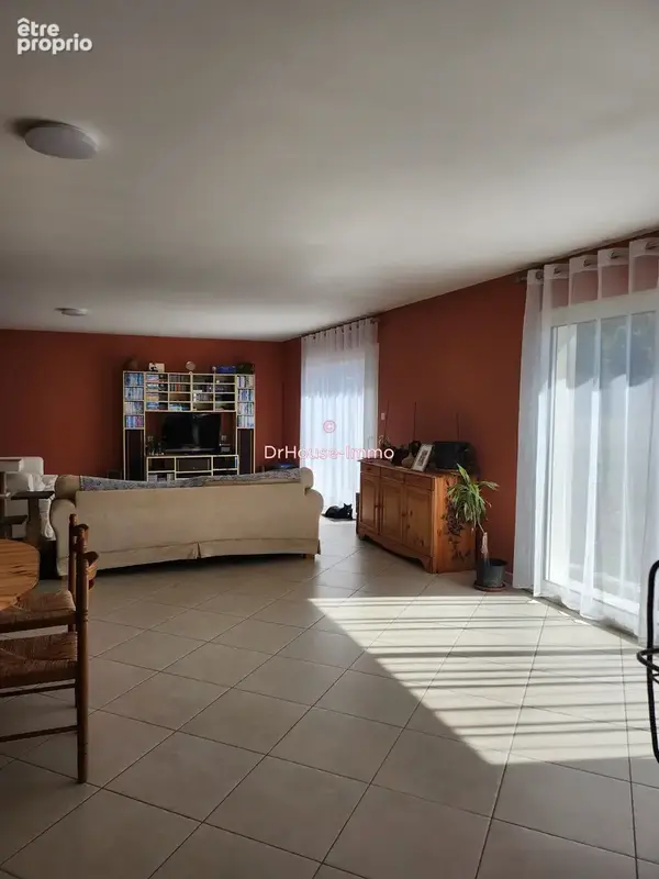 Maison 6 pièces 215 m² à vendre à Eglise-Neuve-D'issac (24400) - photo 8