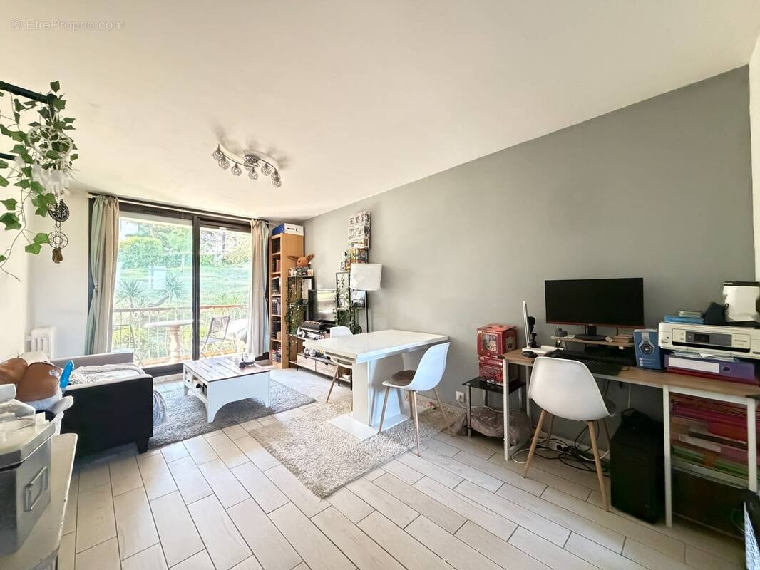 Appartement à LE CANNET