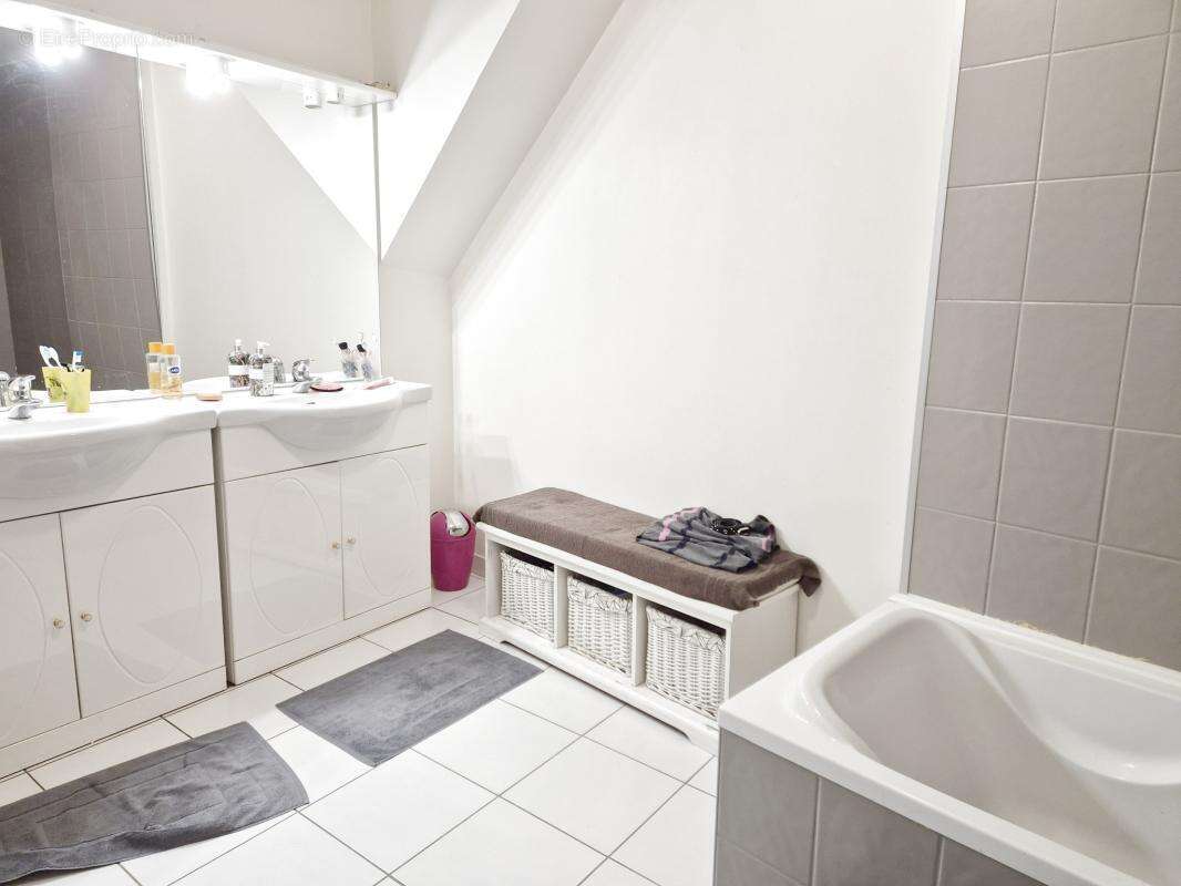 Maison 4 chambres garage, jardin, terrain clos - photo 8