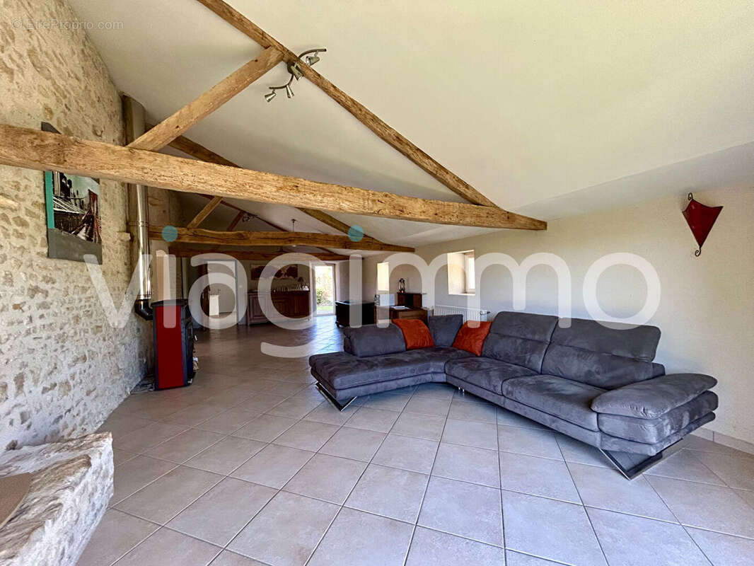 Maison à SAINT-VALERIEN