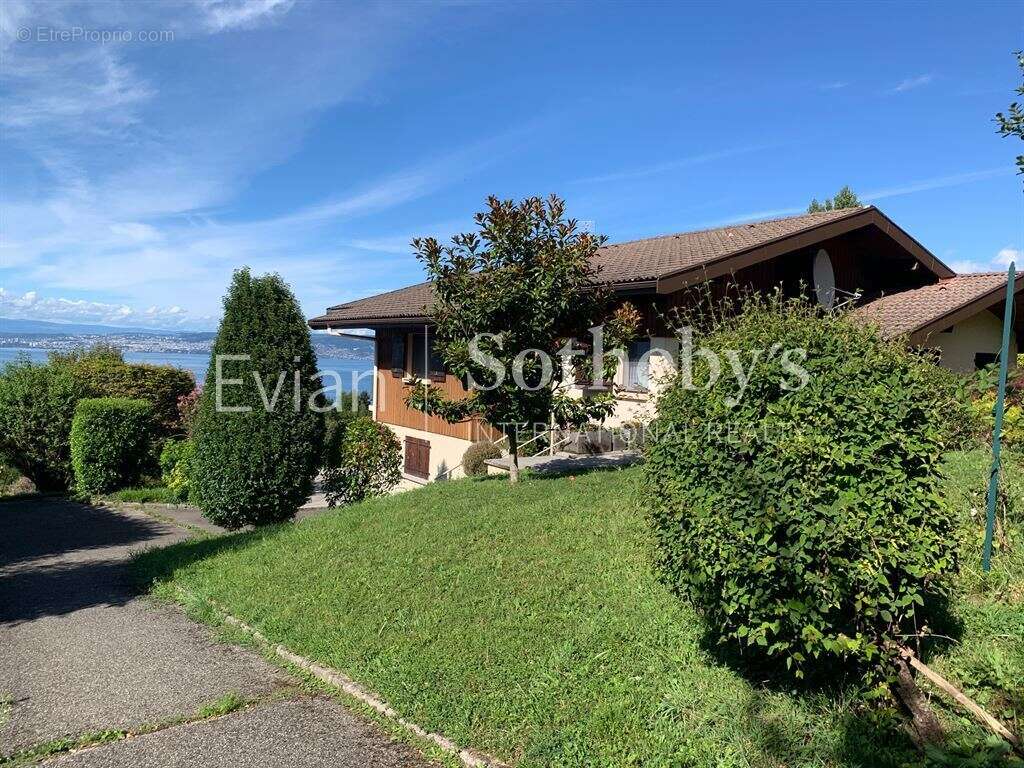 Maison à MAXILLY-SUR-LEMAN