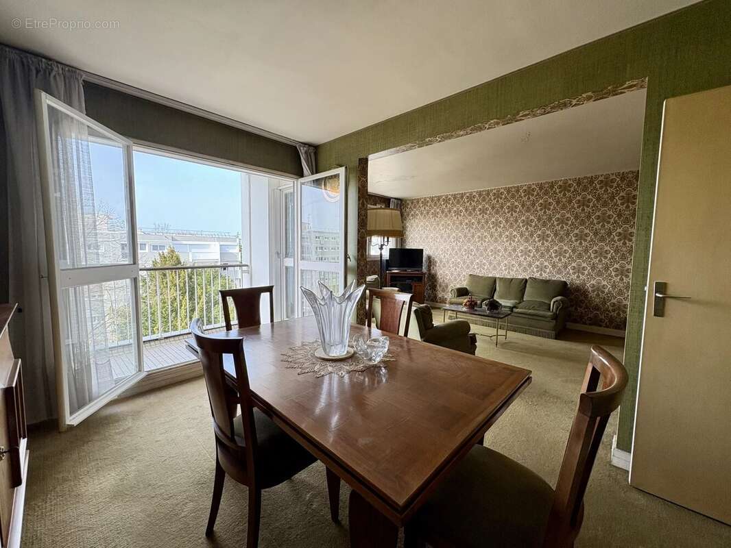 Appartement à PLAISIR