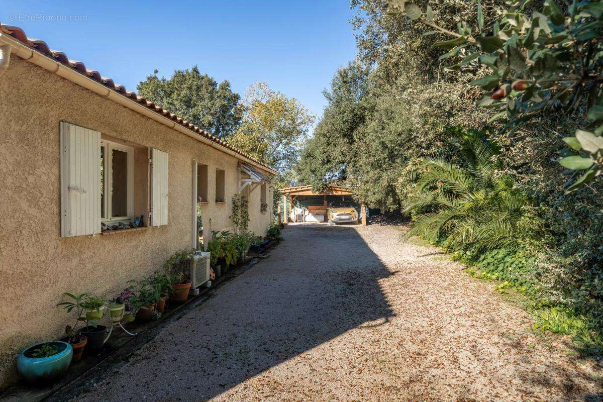 Maison à BIOT