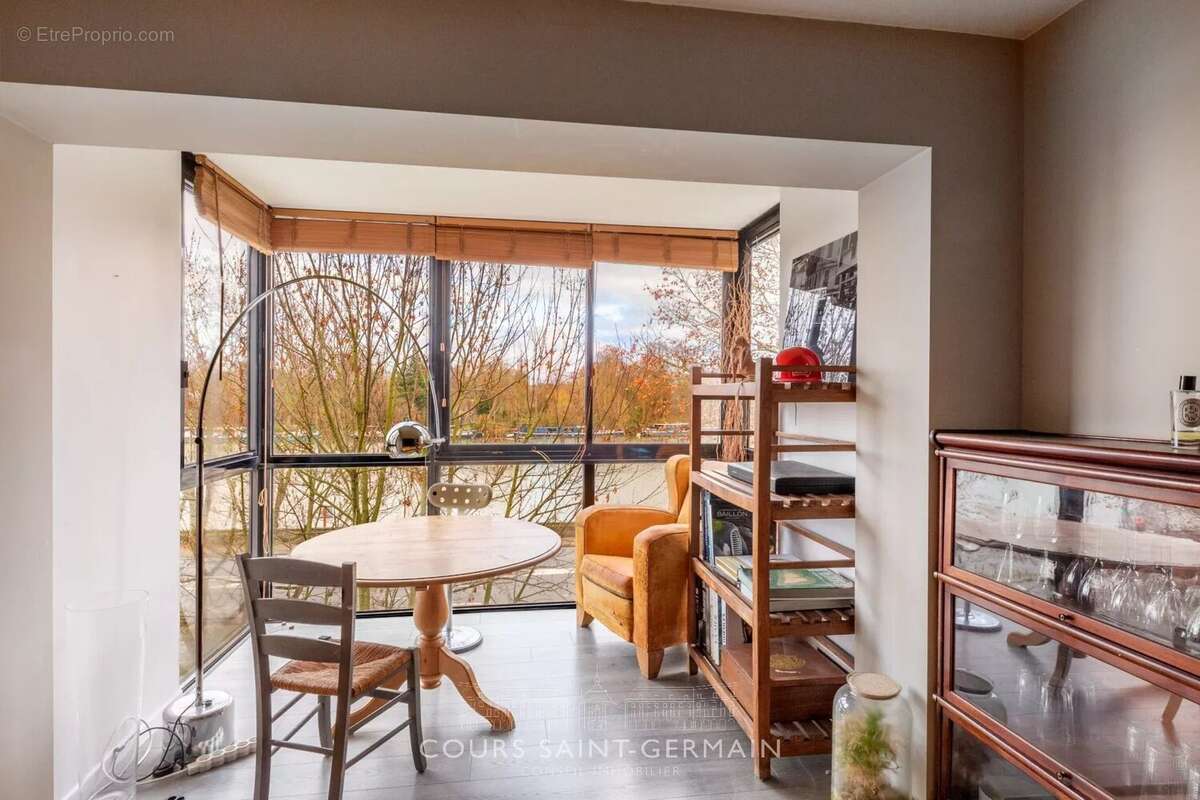 Appartement à SURESNES