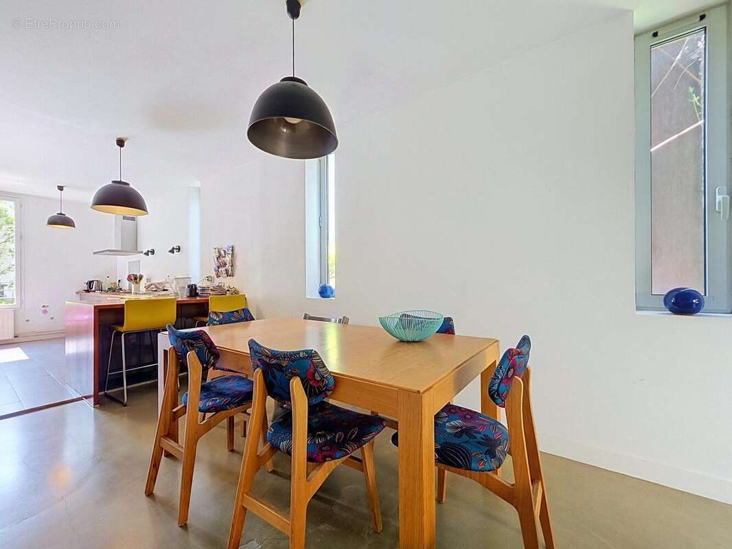 Maison 124 m² à Les Lilas  - photo 3