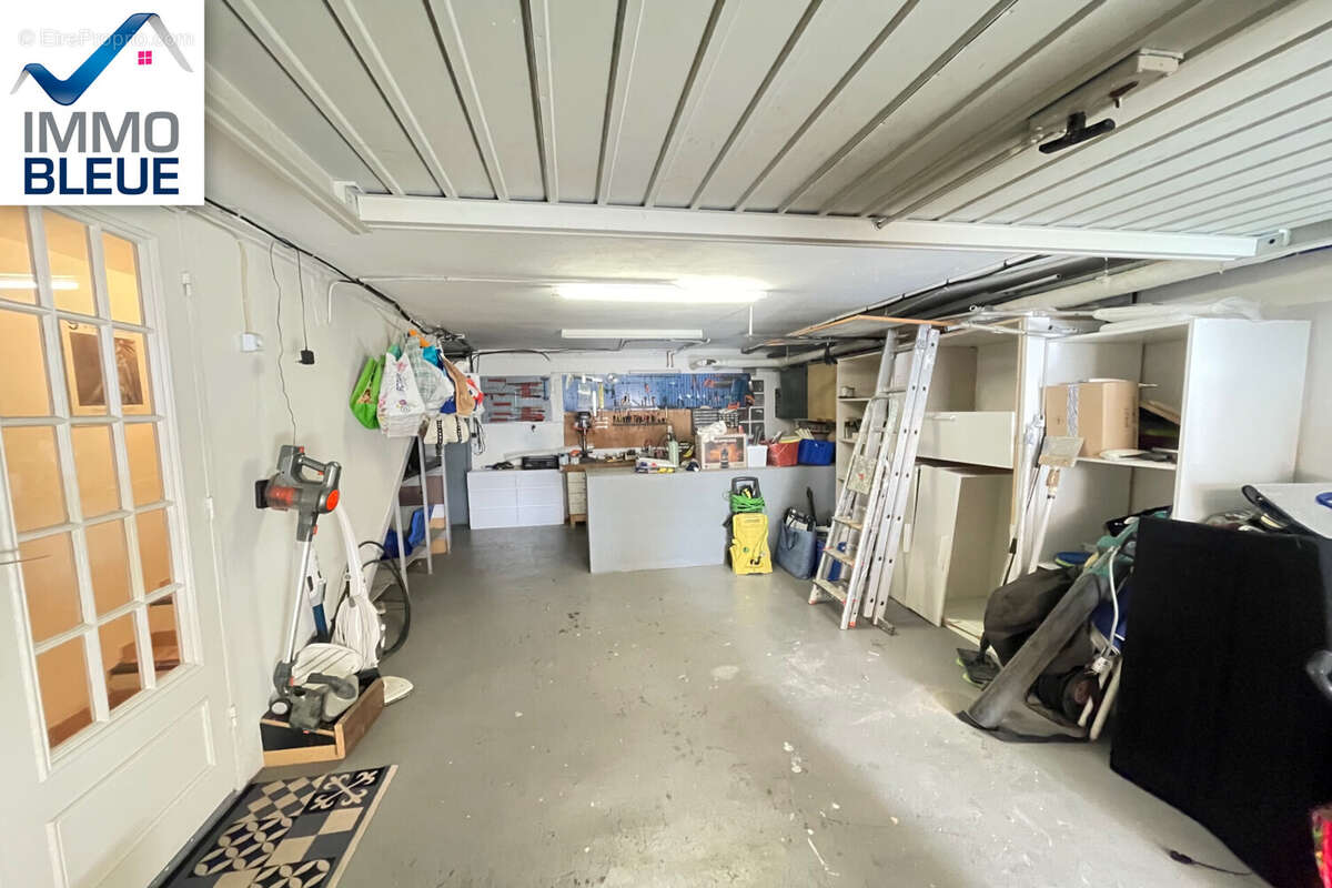 Maison à CHATEAUNEUF-LES-MARTIGUES