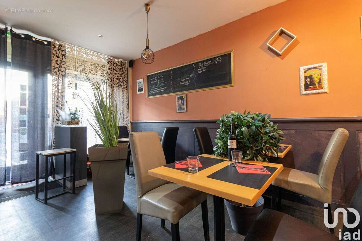 Photo 7 - Commerce à CONCHES-EN-OUCHE