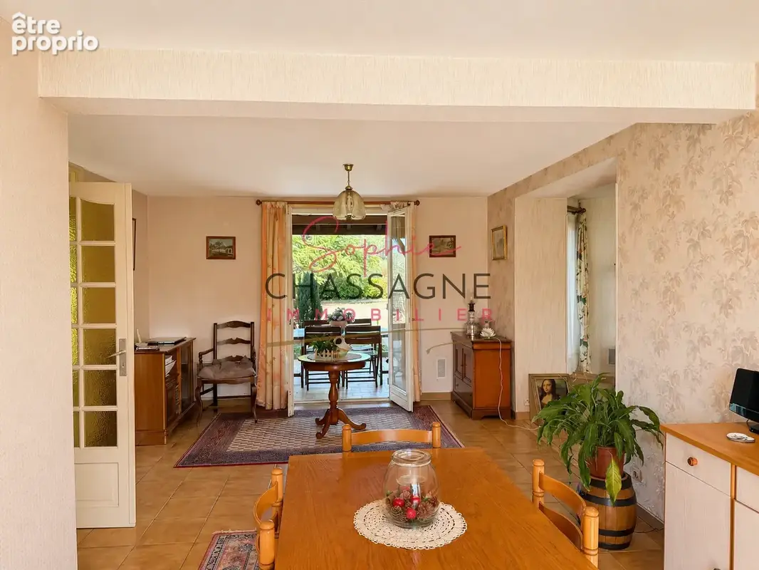 Maison familiale avec piscine et nombreuses dépendances à Lugaignac - photo 8