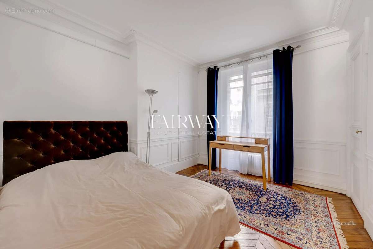 Appartement à PARIS-8E
