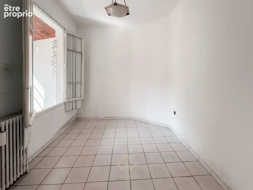 Chambre - Appartement T3 - Toulon (83100)