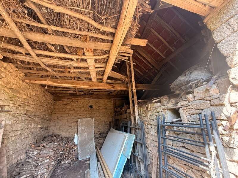 Ensemble de 2 maisons à restaurer + grange 26 500 € - photo 19