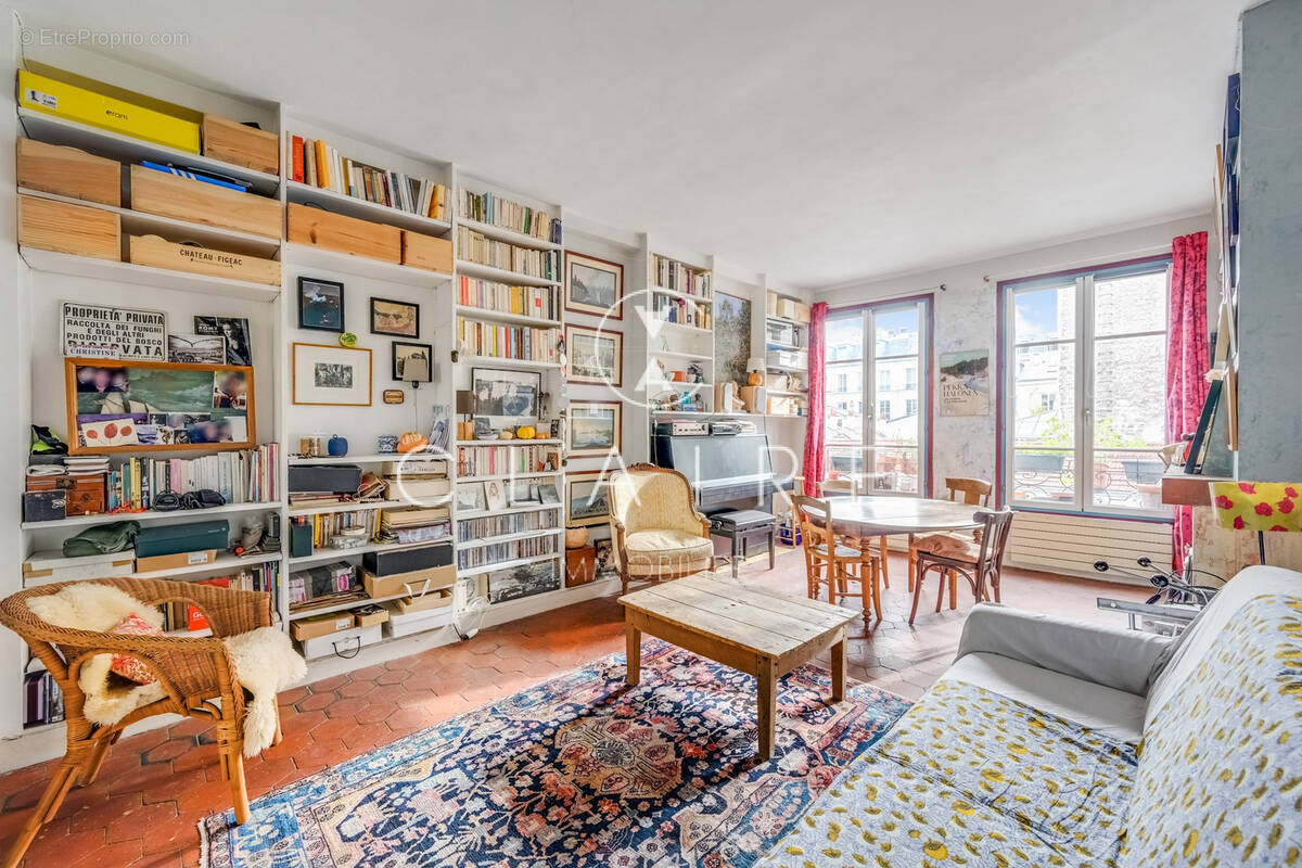 Appartement à PARIS-3E