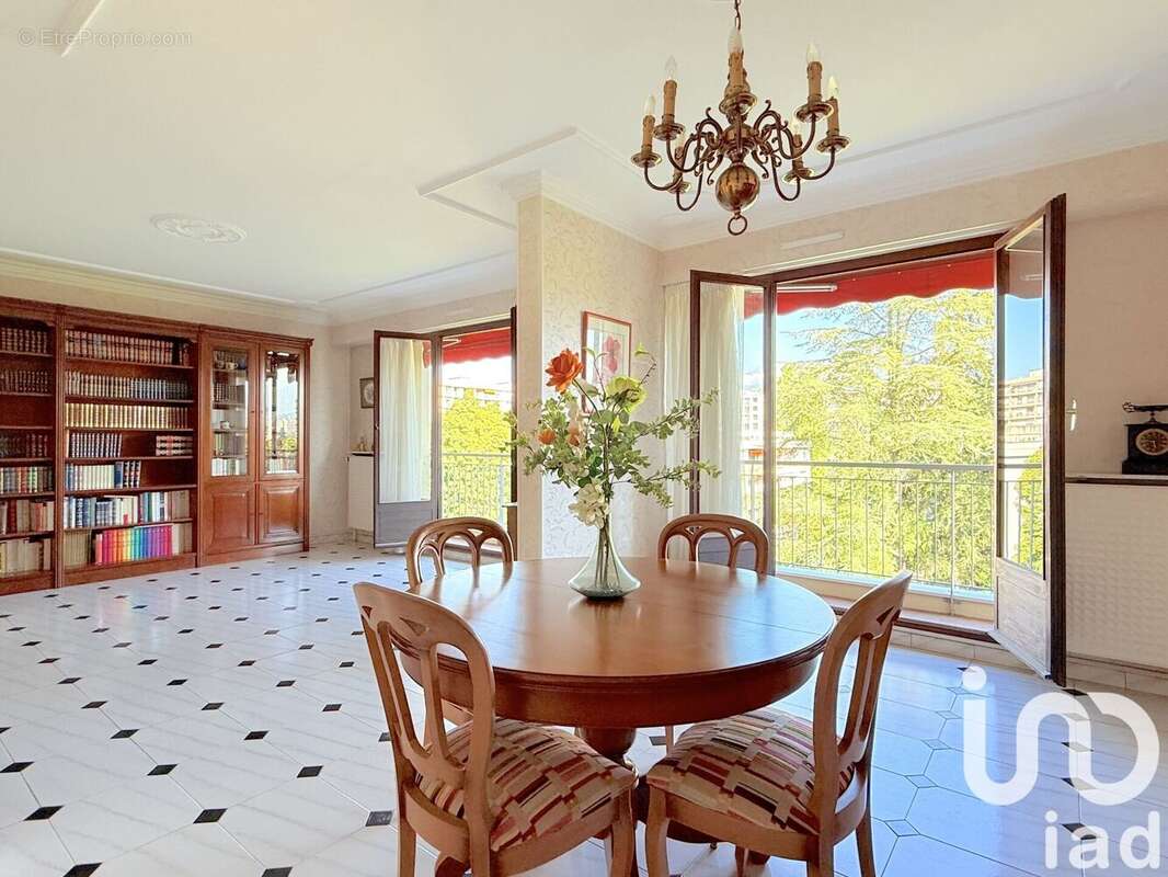 Photo 8 - Appartement à ECHIROLLES