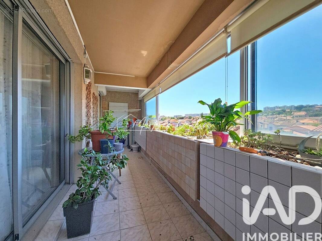 Photo 1 - Appartement à MARSEILLE-13E