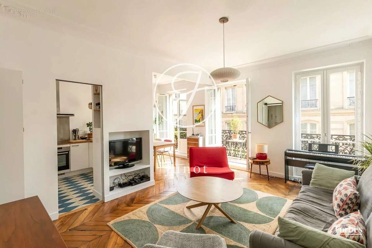 Appartement à PARIS-18E