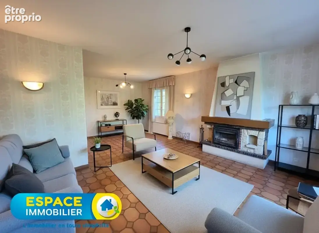 Maison de plain-pied sur un terrain de 1.463 m2 environ à Châteauneuf-sur-Loire - photo 2