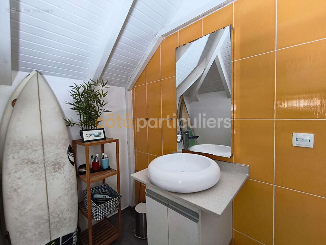 A VENDRE Villa  Saint-François 4 pièces - photo 8
