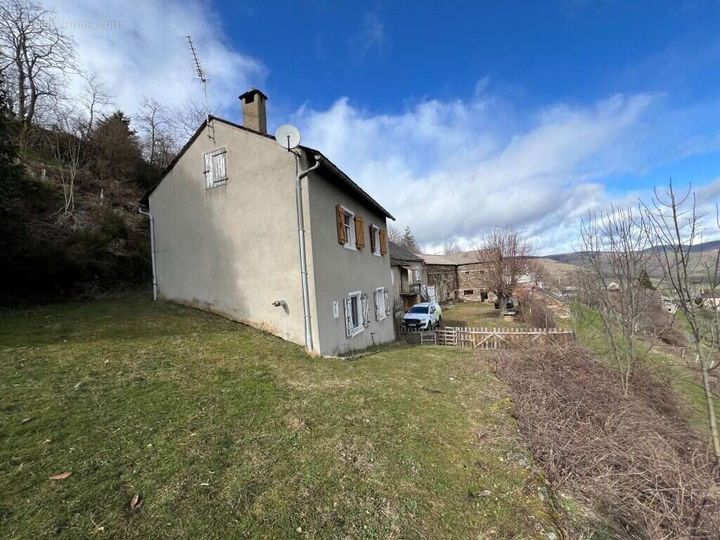 Maison à CUBIERES