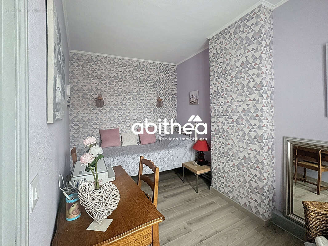 Maison à COURRIERES