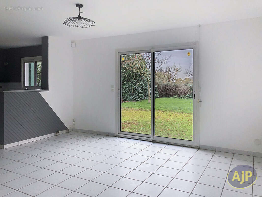 Maison à MAULEVRIER
