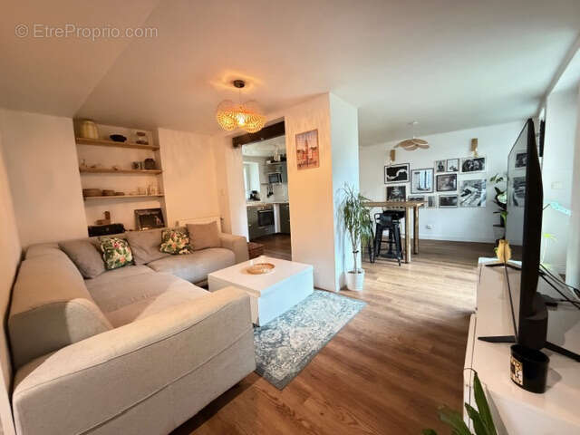 Appartement à COMPANS