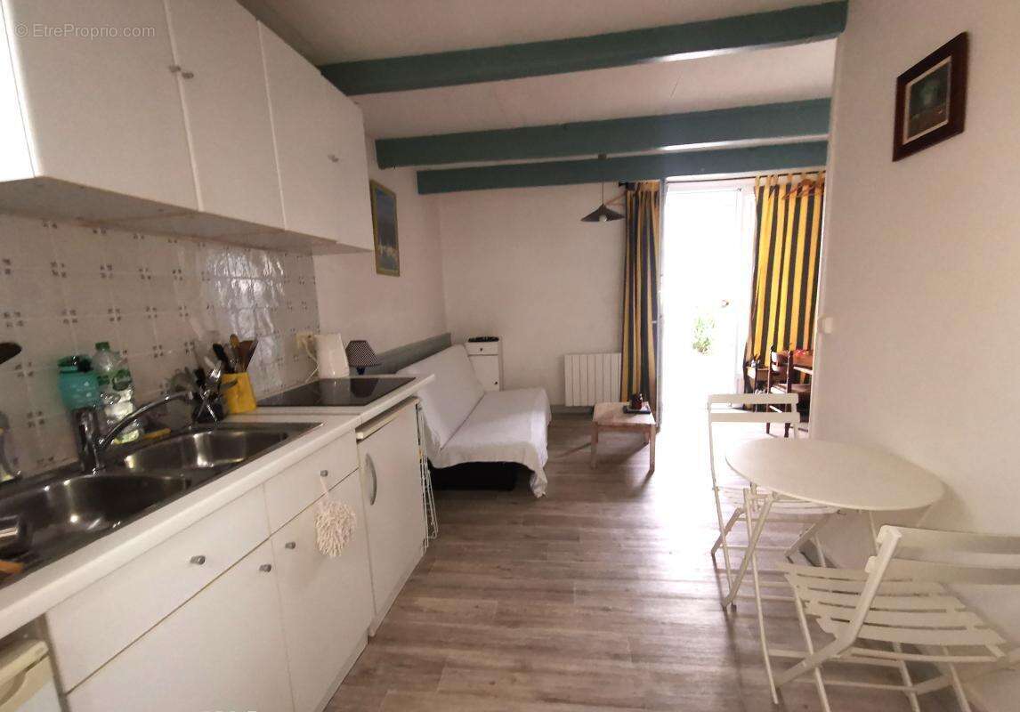 Maison à LES PORTES-EN-RE