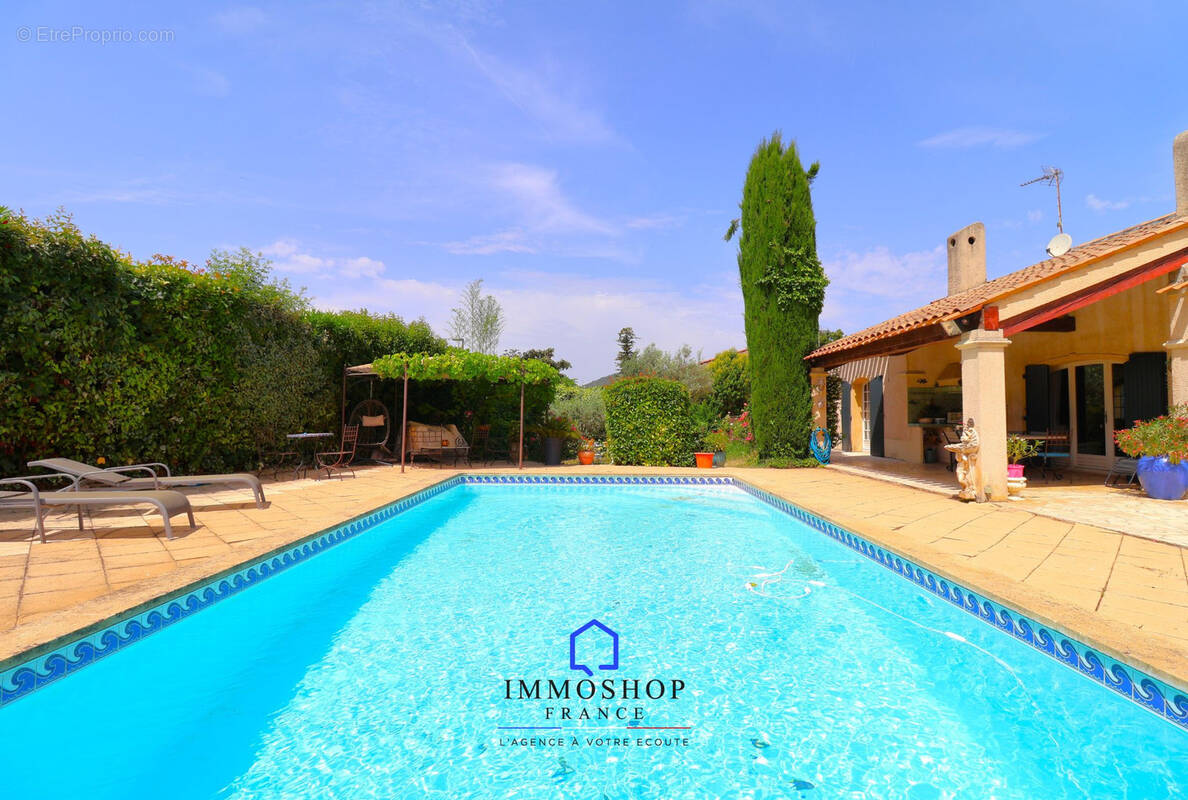 Maison à SAINT-ZACHARIE