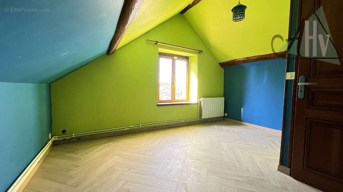 Maison à MONTEREAU-FAULT-YONNE