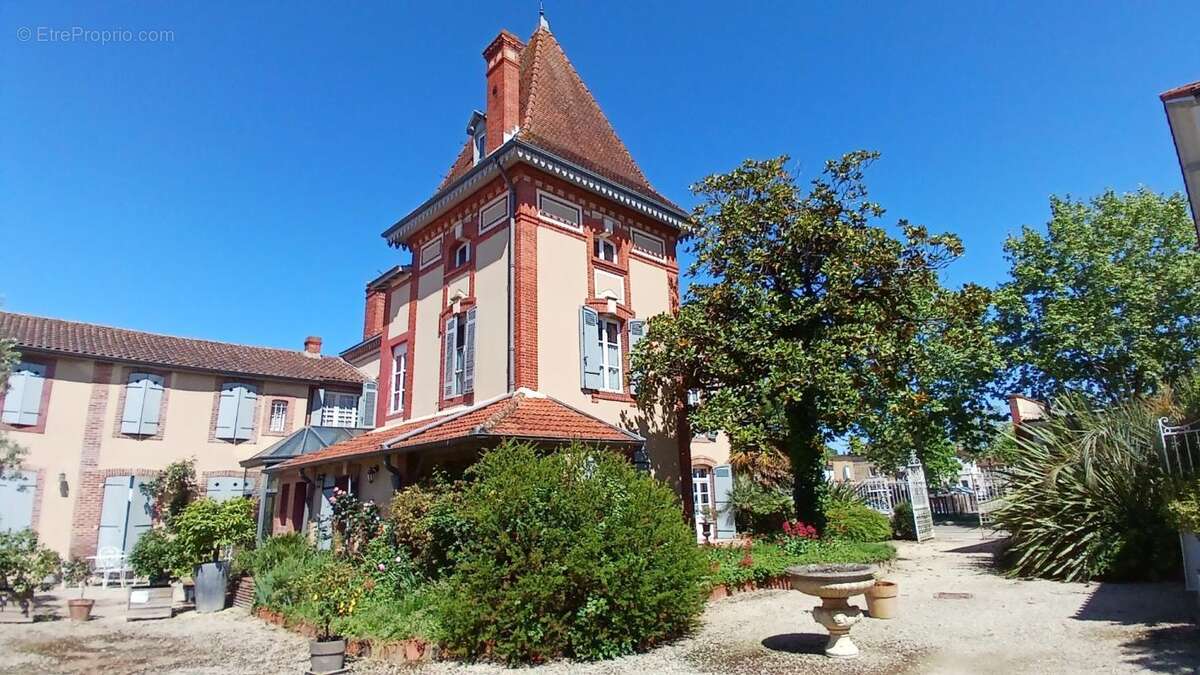 Maison à AIRE-SUR-L'ADOUR