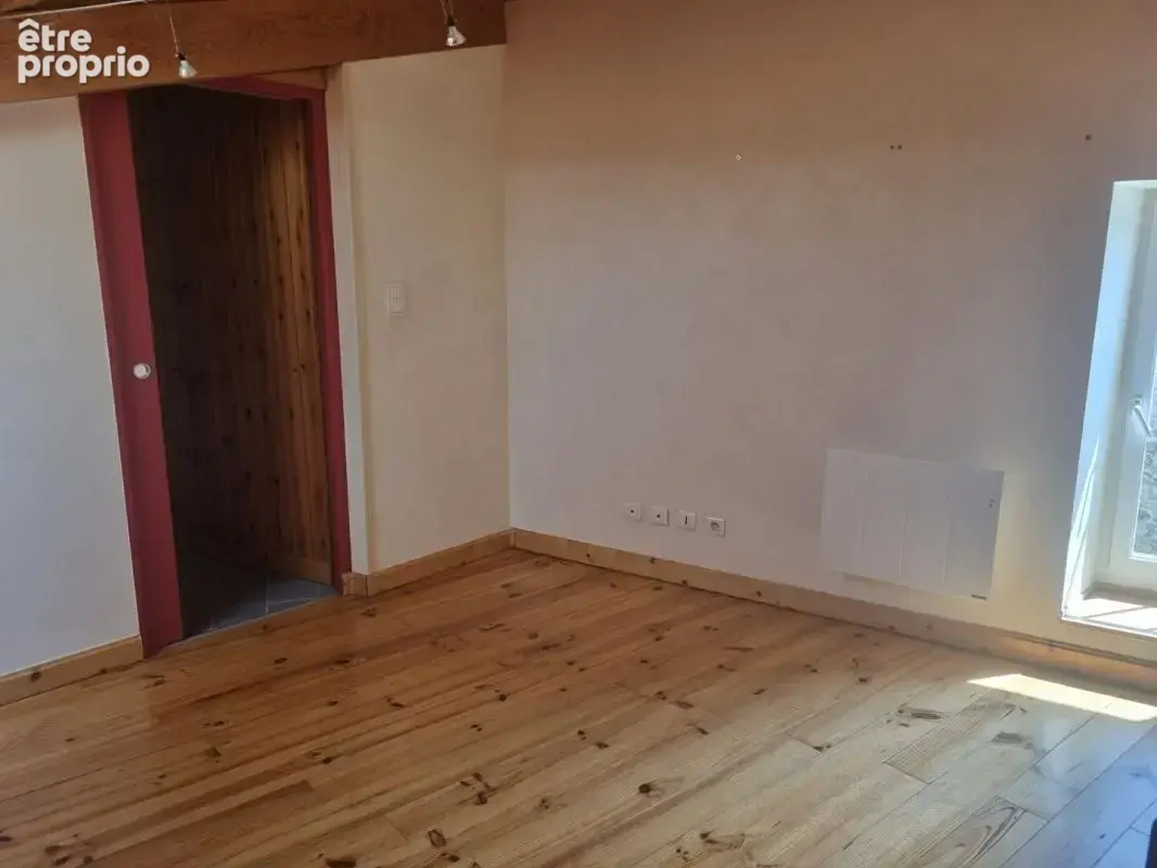 BOULIEU LES ANNONAY 07100  Maison en pierre de 43.63m² répartis sur 3 niveaux avec agencement optimisé et en très bon état génér - photo 9